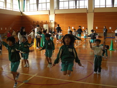 �����̗l�q