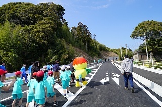 �����̗l�q